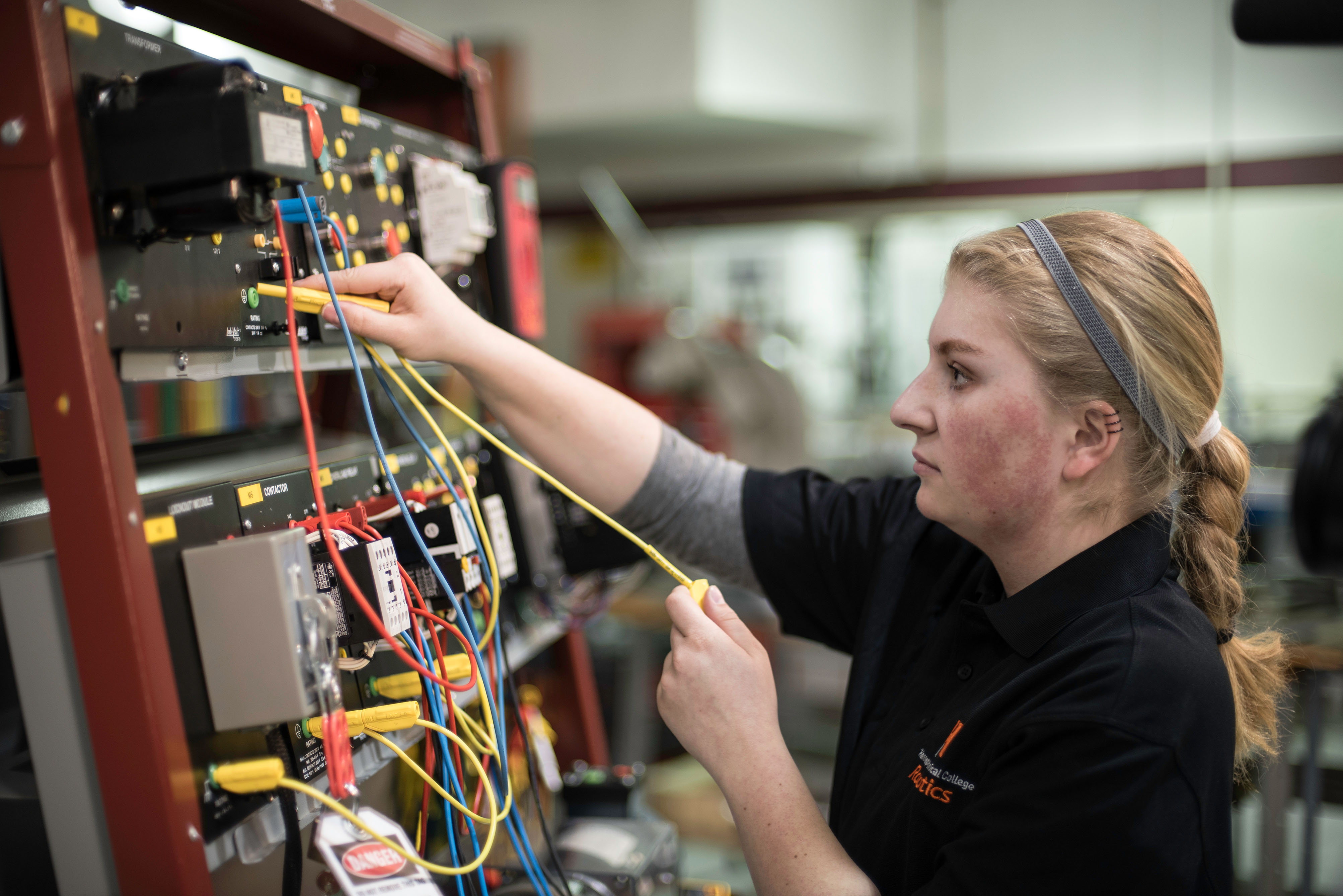 Electronic Technology Hennepin Technical College